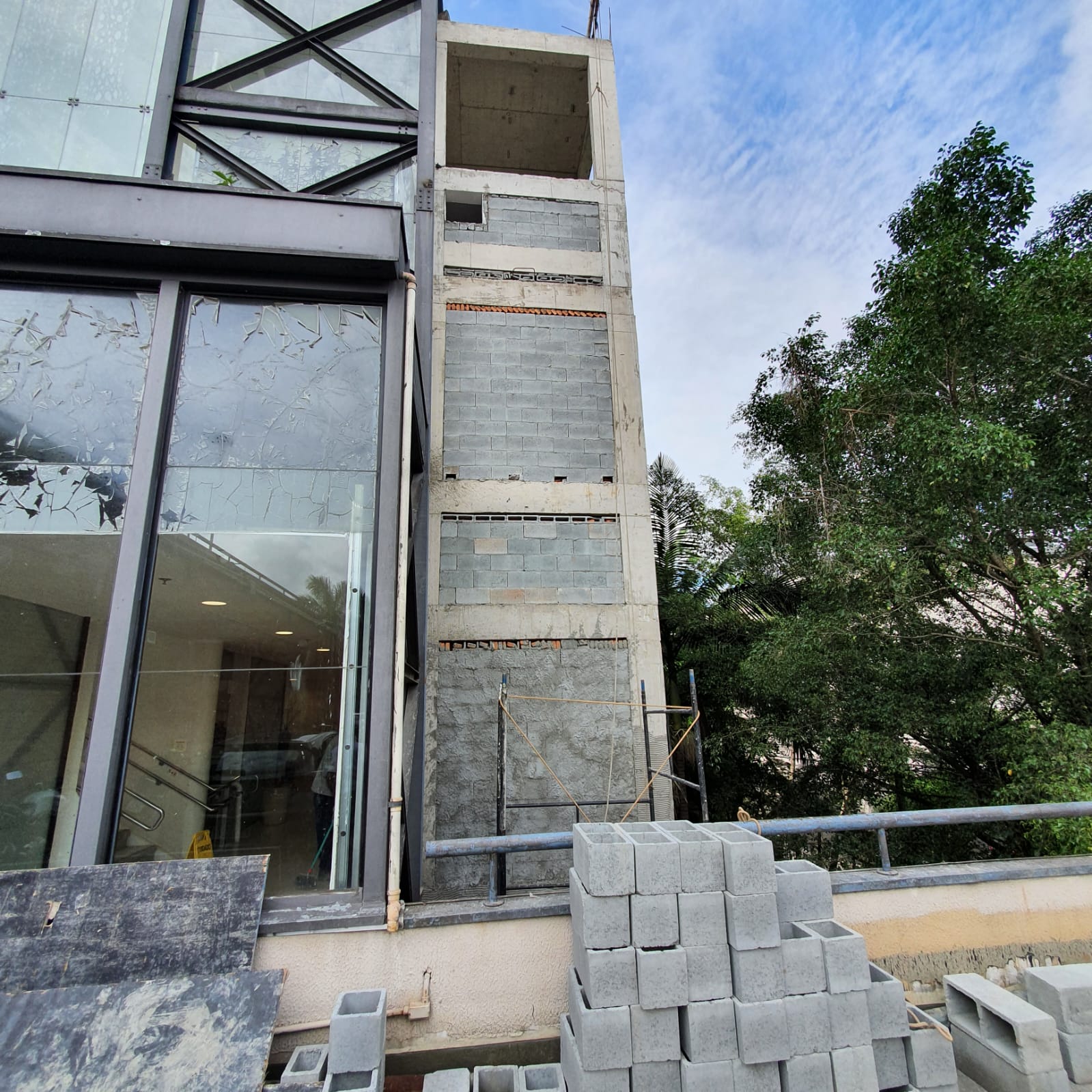 WhatsApp Image 2022-04-18 at 13.45.01 (3).jpeg